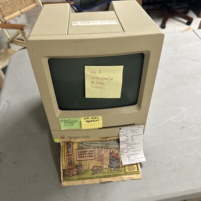 Apple Macintosh Classic Vintage Computer M0420 from 1991 (For Parts AS IS)