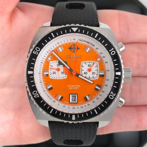 オーセンティックモデルス セントルイス号 Zodiac Z02209 Seadragon Chronograph Orange Dial Date Quartz