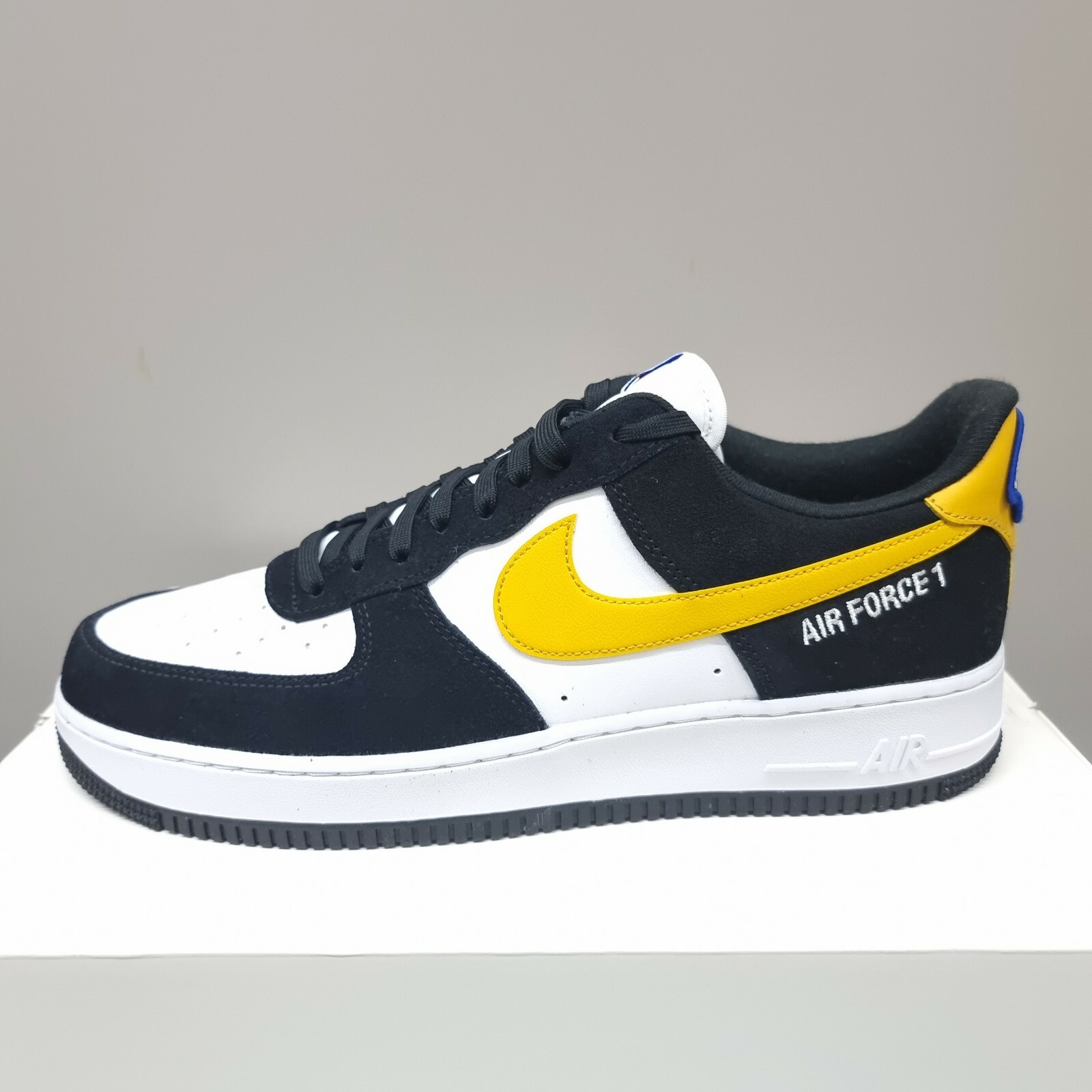 nike air force 1 low white dark sulfur