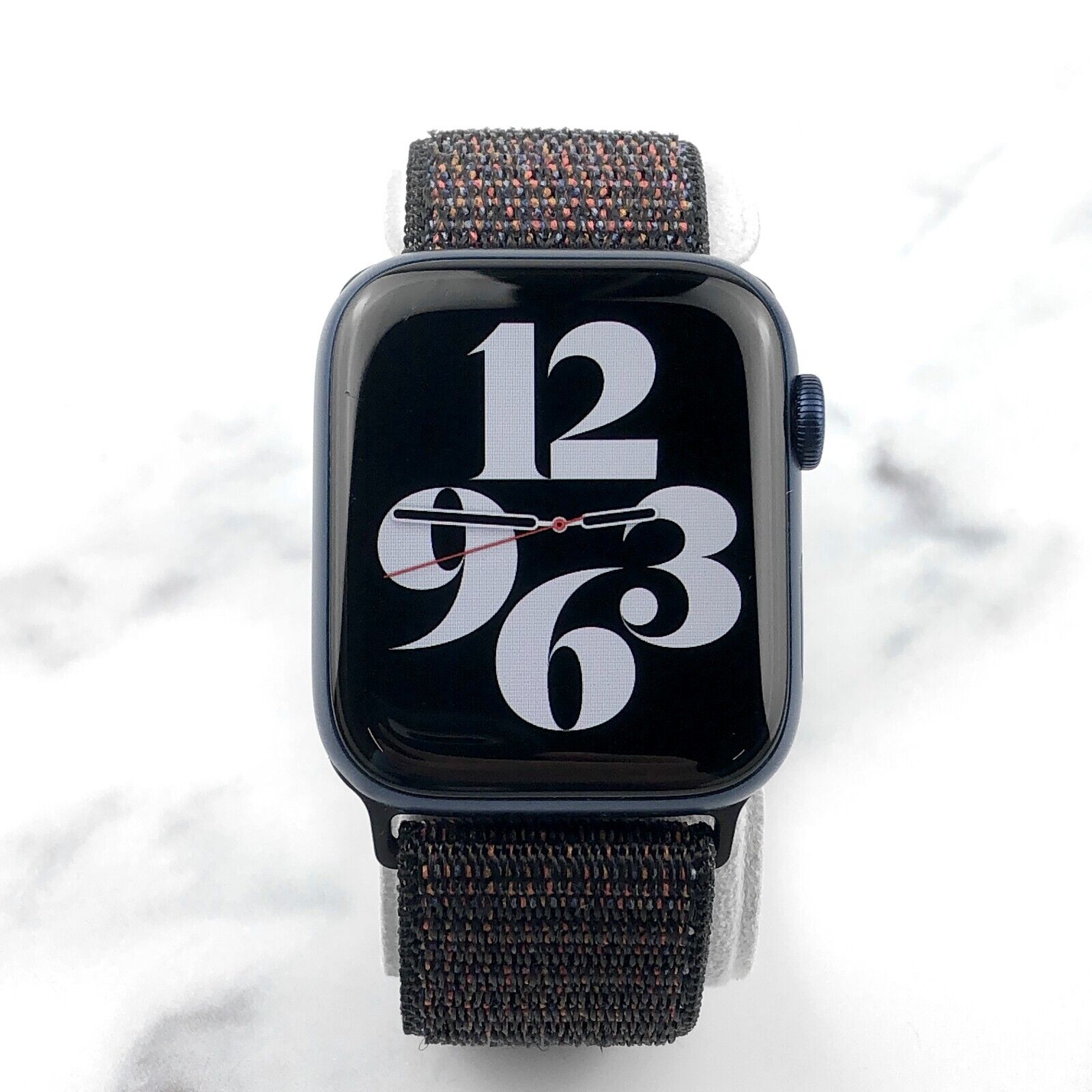 Apple Watch Series 6 44mm Blue Aluminum with Black Nylon Apple Watch Series 6 44mm Blue Aluminum with Black Nylon