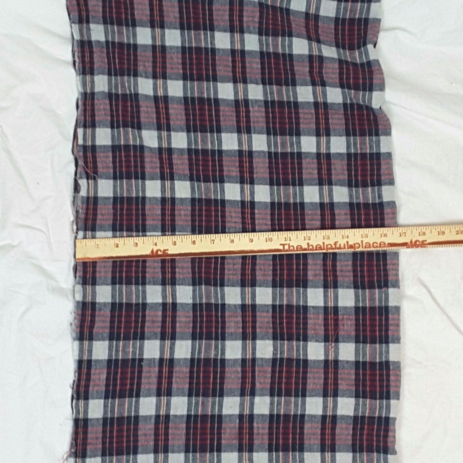 Vintage 1970s 2 yd X 38