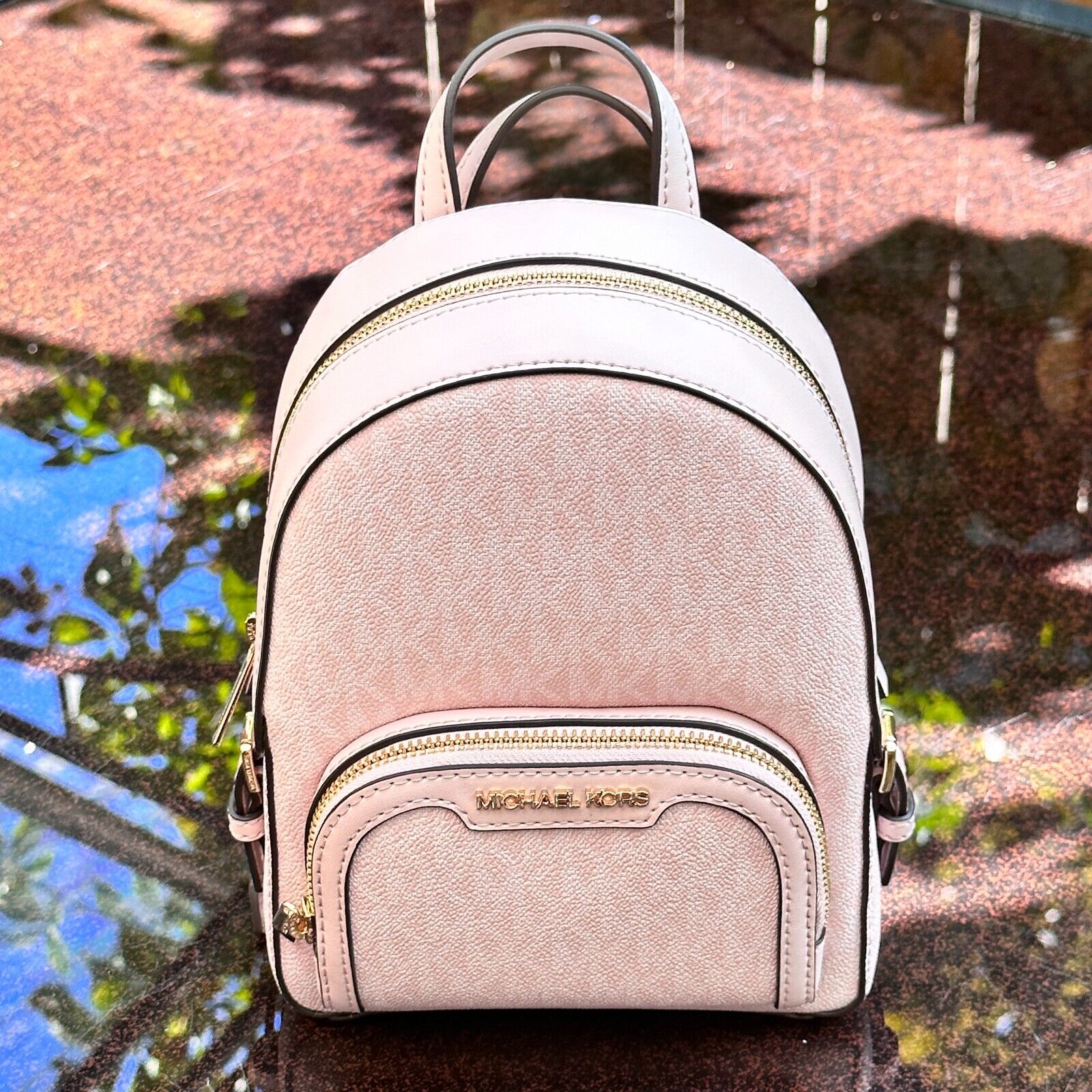 Michael Kors Jaycee XS Convertible Zip Pocket Backpack Bag Michael Kors Jaycee XS Convertible Zip Pocket Backpack Bag