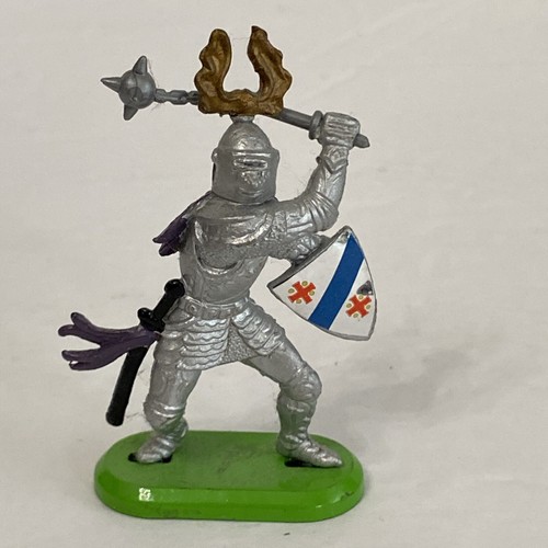 1971 Britains Deetail Toy Soldier England Crusader Knight w/ Sword and Shield