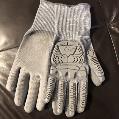 PIP G-Tek 710HGUB Gray Medium HPPE Cut-Resistant Gloves - ANSI A4 Cut Resistance