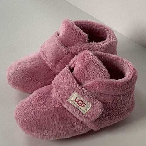 UGG モカシン　ベビーピンク　リボン 楽天市場】在庫限り アウトレット価格 UGG アグ ムートンブーツ