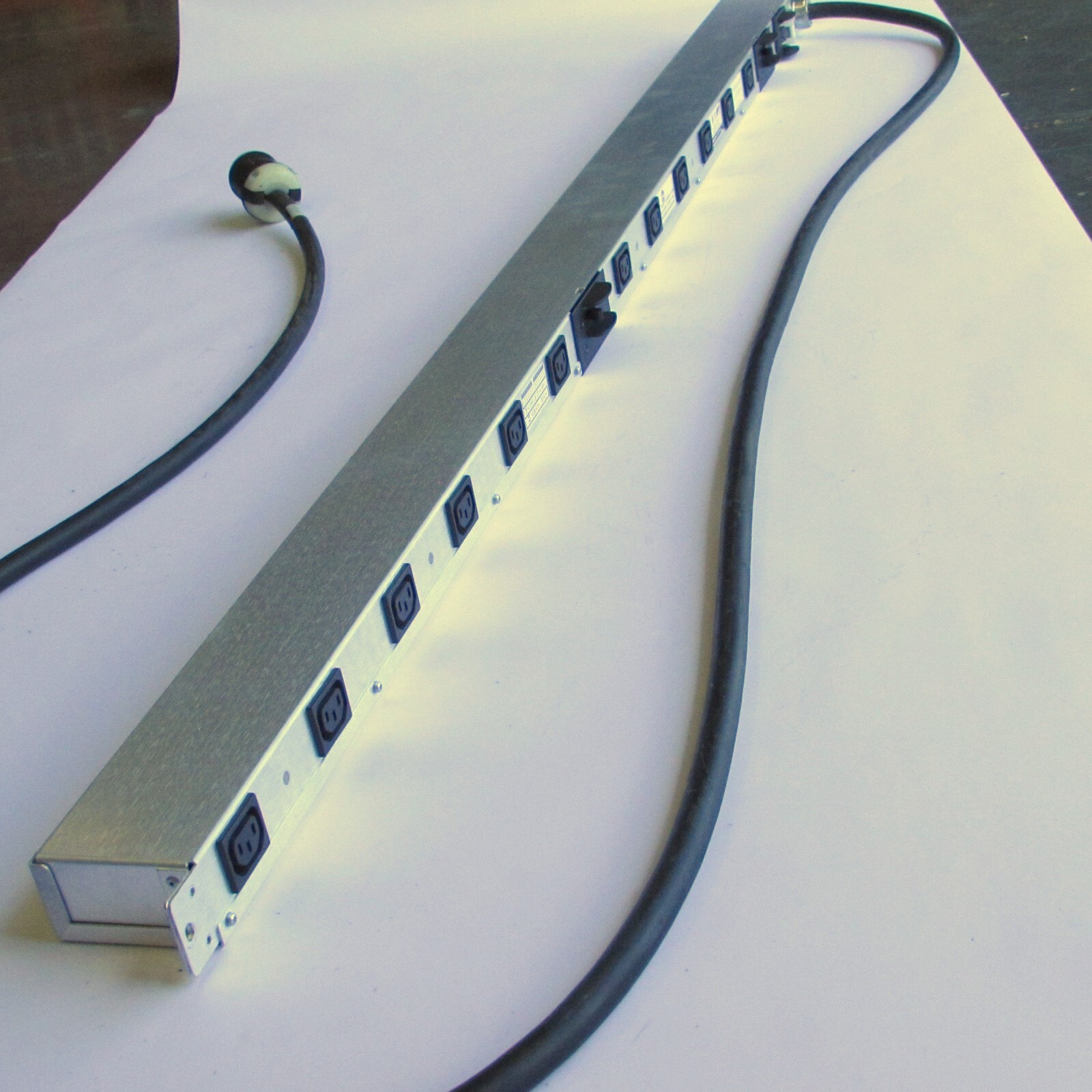 その他 Power Distribution Strip 8 810rCeufyTL._UF350,350_QL80_.jpg