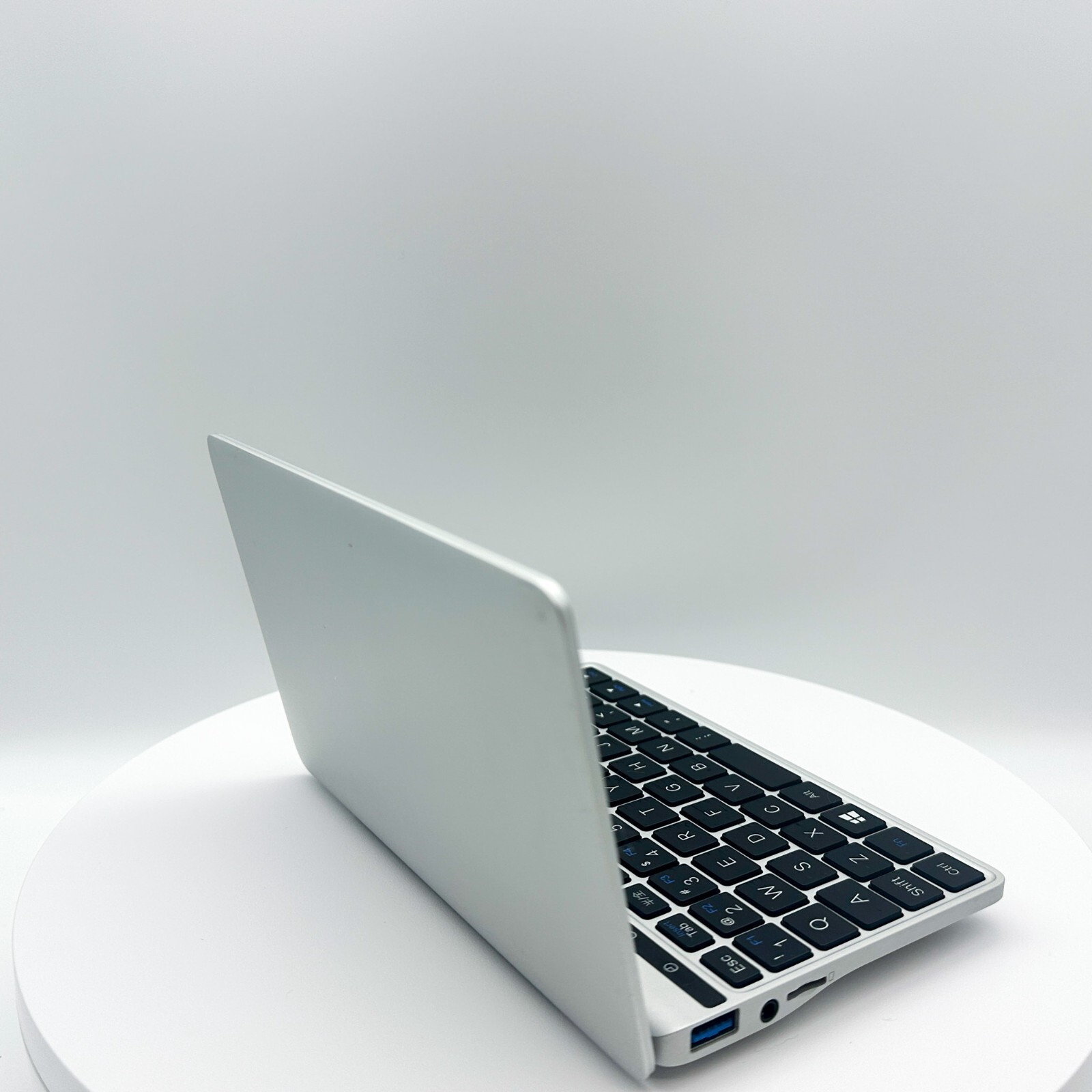 ひ*こ様 GPD Pocket 2 M3-7Y30/8GB/128GB シルバー GPD Pocket 2 m3-7Y30 8/128 GB Mini Notebook Good Working