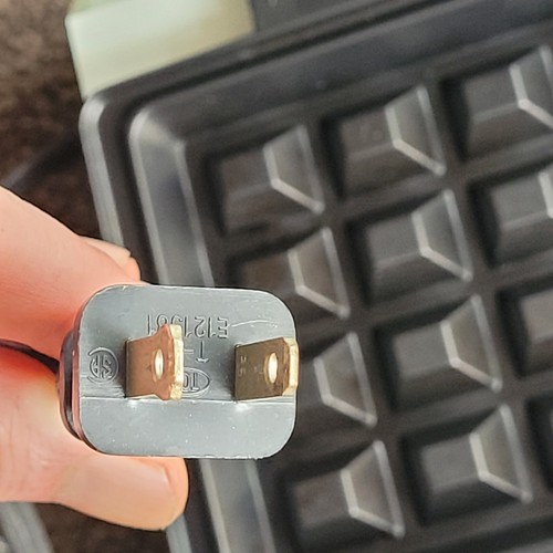 Baker Iron Family Toastmaster Electric Belgian Waffle Maker