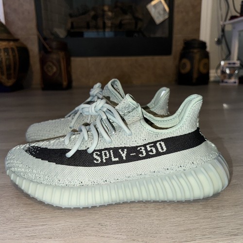 靴 Adidas Yeezy boost350 V2 Jade Ash HQ2060 adidas YEEZY BOOST 350 V2 Jade Ash HQ2060 Release Info