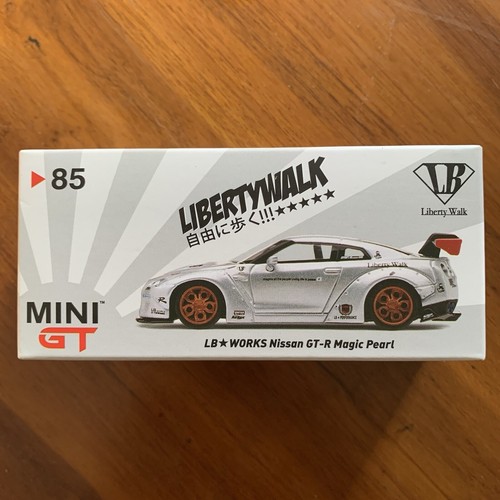 ミニカー MINIGT LIBERTY WALK Nissan GT-RR35White ミニカー MINIGT LIBERTY WALK Nissan GT-RR35White 1/64 Mini