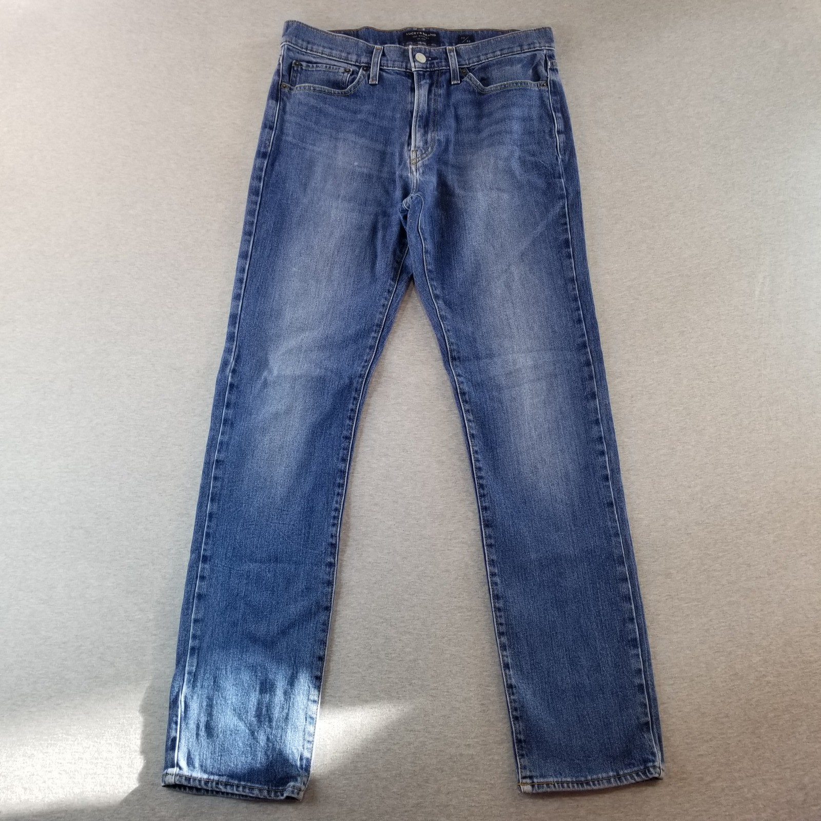 Lucky Brand Jeans Men's Sz 32/32 VTG 121 Slim Straight 99% Cotton Normcore Nice