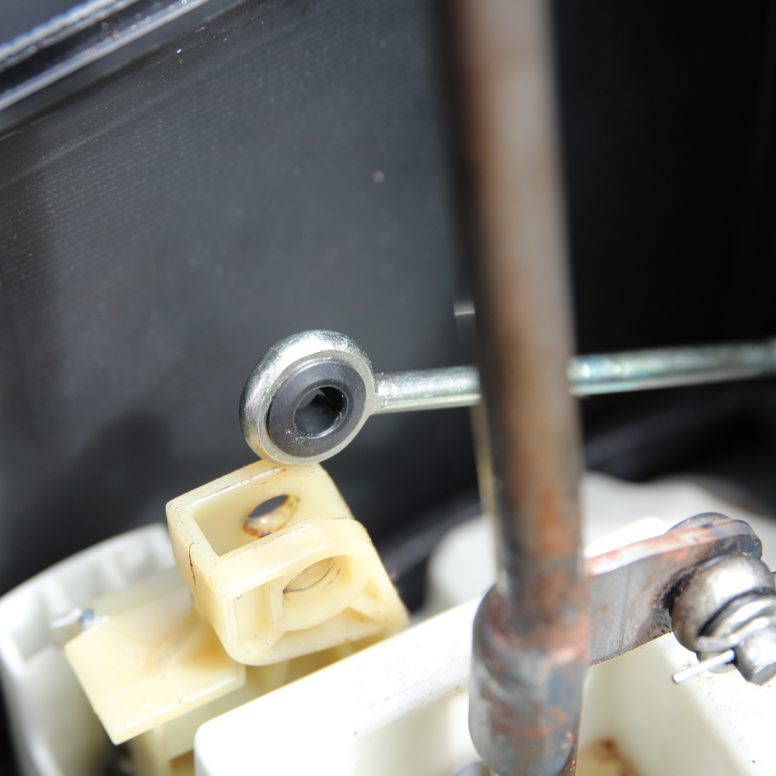 HYBRID RACING SHIFTER CABLE INSERTS: RSX 02-06 (DELRIN) HYB-SCB-01-05