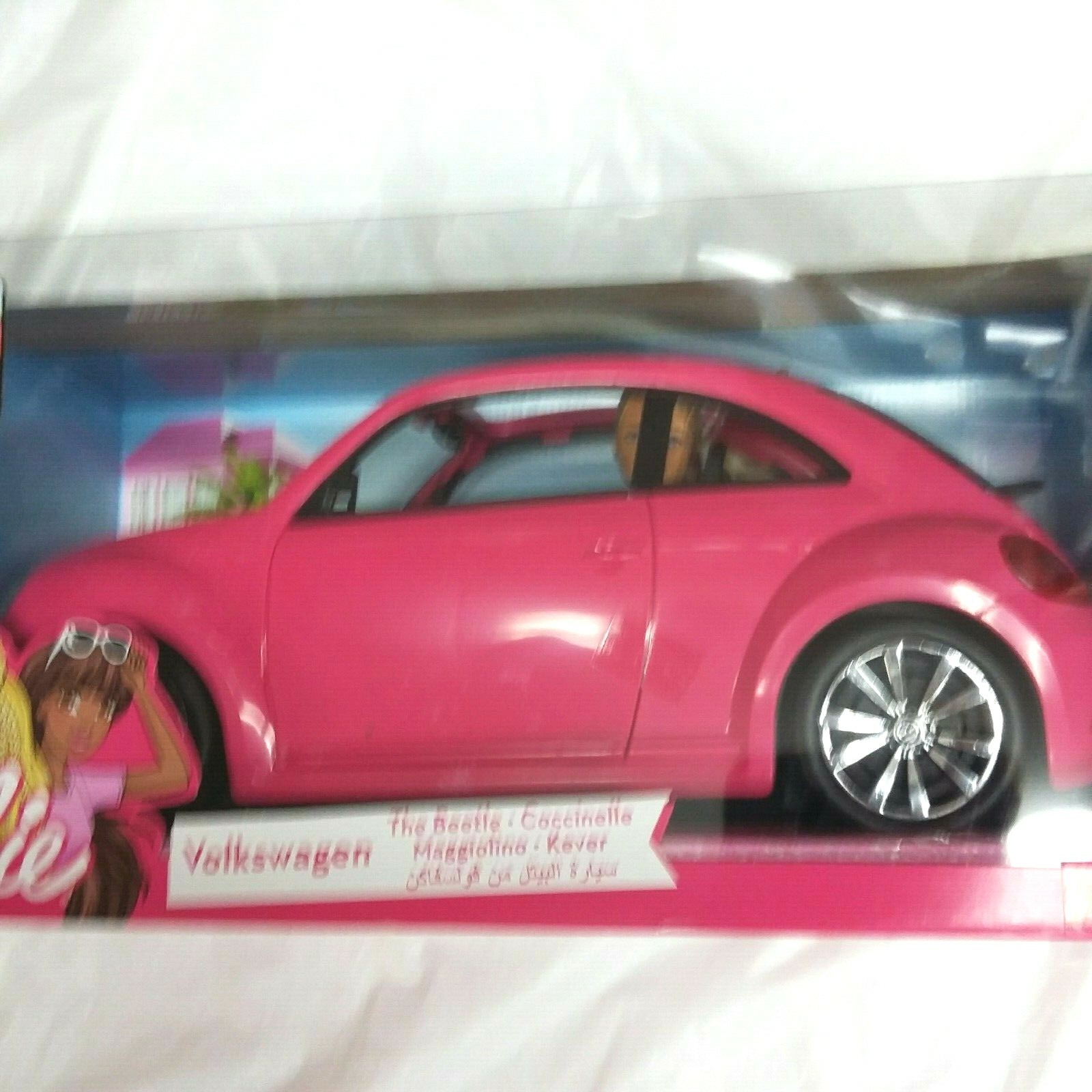 BARBIE Volkswagen Beetle and Doll Playset - BRAND NEW!!!