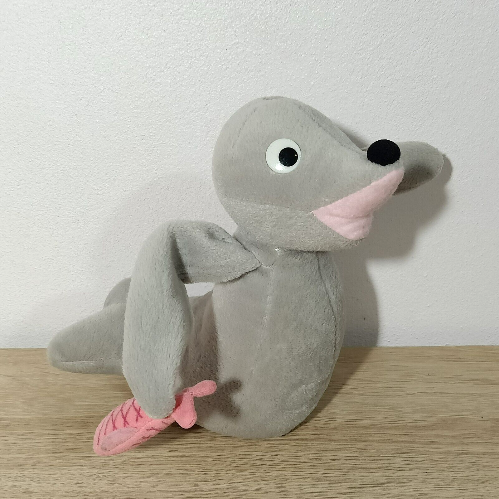 Pingu Pinga Robby Seal VTG Banpresto 1995 Plush Doll Japan Pingu Pinga Robby Seal VTG Banpresto 1995 Plush Doll Japan