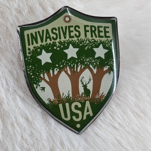 Invasives Species Free USA Enamel Lapel Pin - Protect Nature Campaign