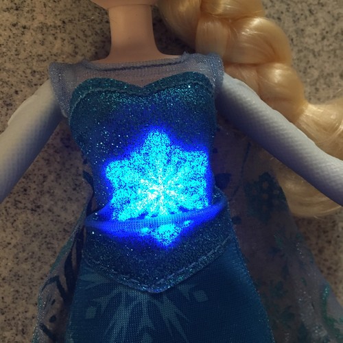 Disney Princess Frozen Elsa Play A Melody Gown Doll