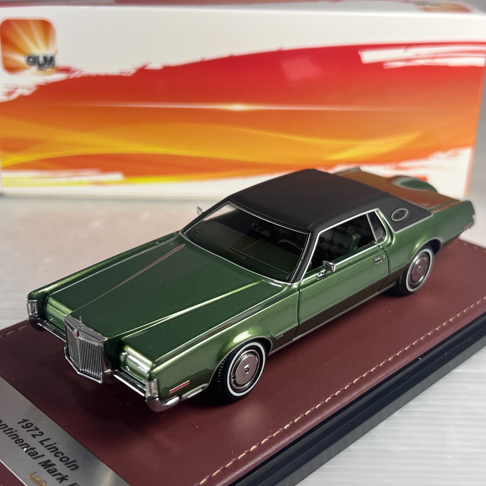 1/43 GLM Stamp 1972 Lincolcn Continental Mark IV Light Ivy