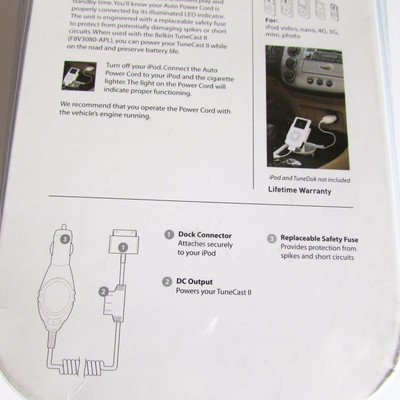 Belkin Car Charger Made for iPod WHITE Auto Power Cord NEW in Package
