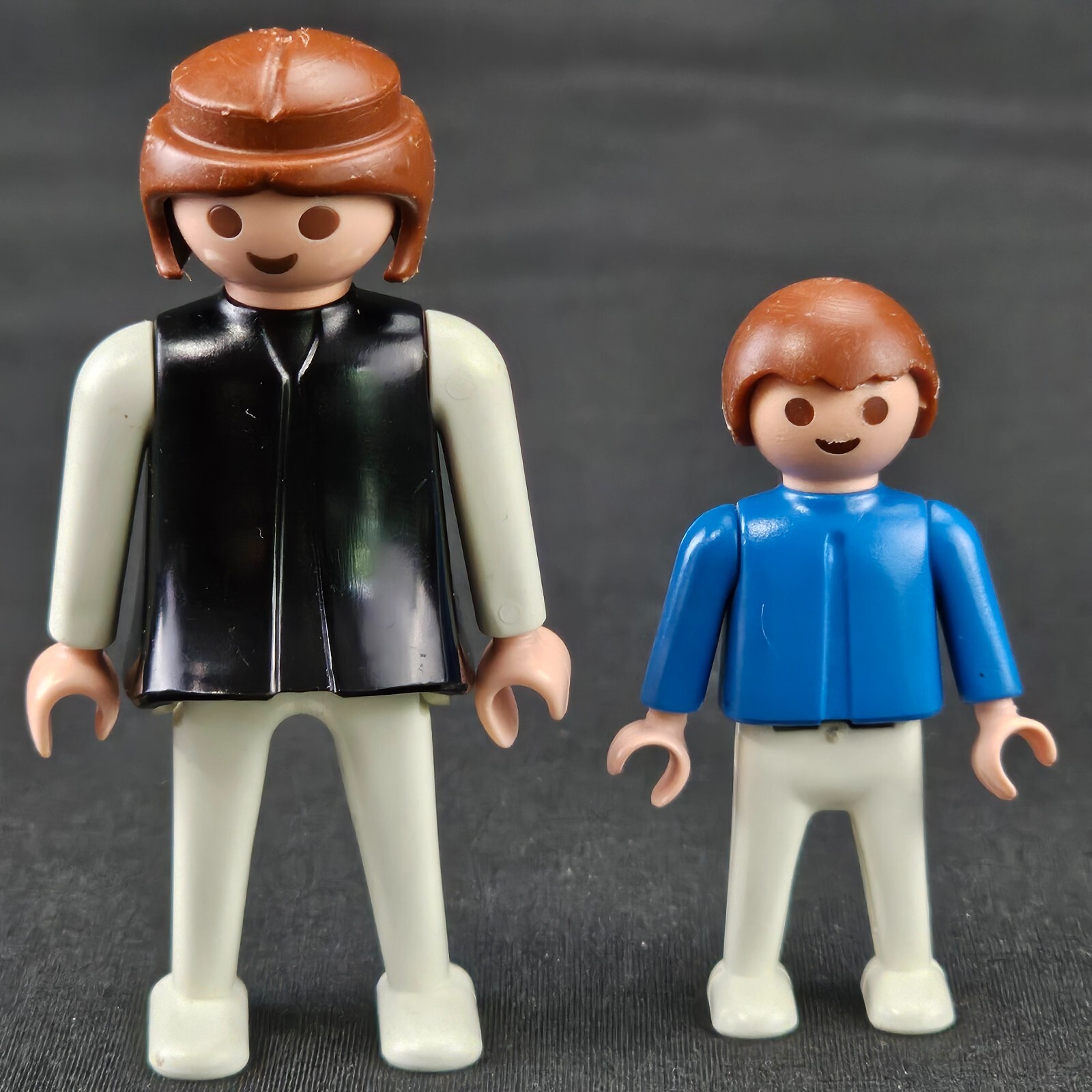 多彩なフィギュアと小物セット　geobra playmobile 多彩なフィギュアと小物セット geobra playmobile
