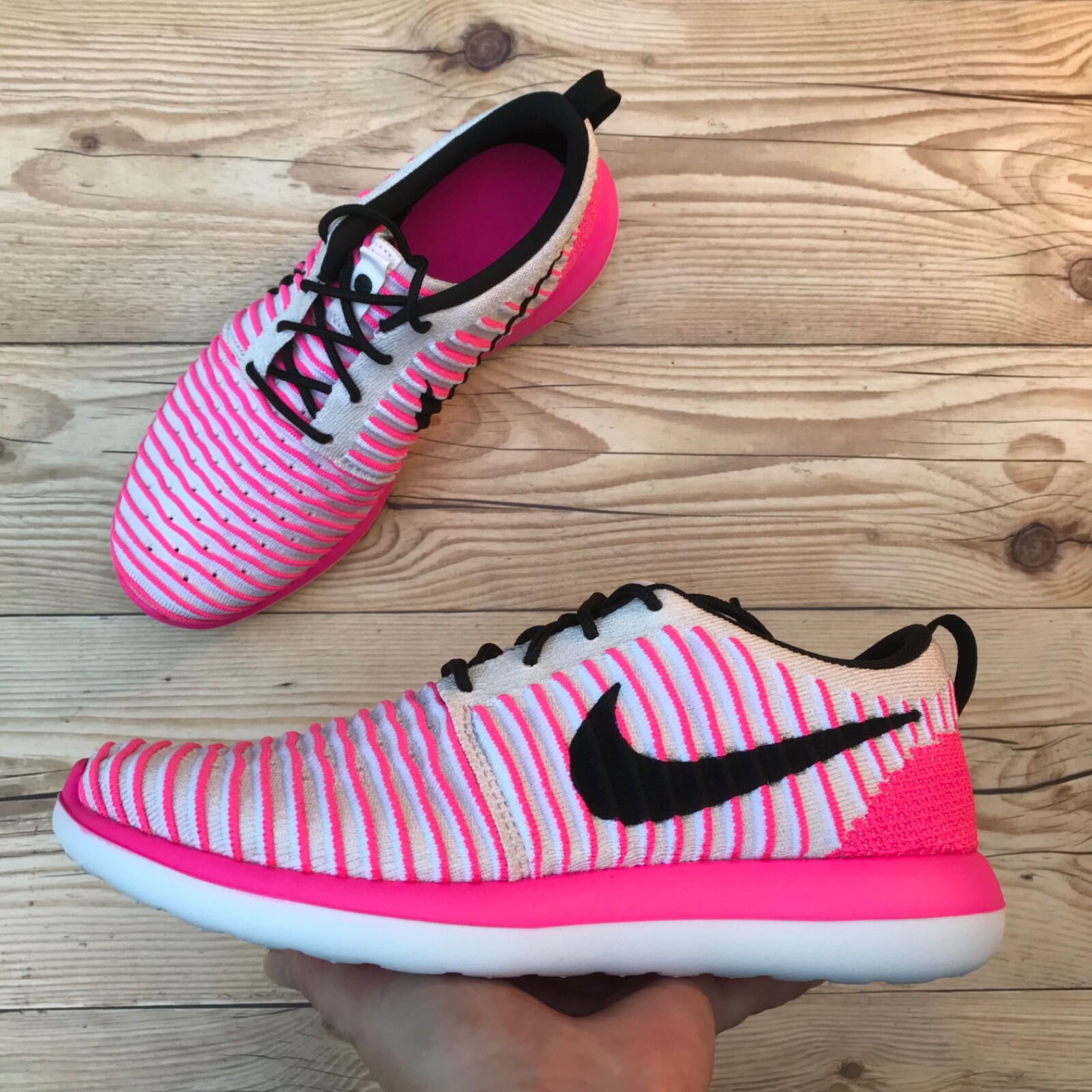 nike roshe flyknit v2 white