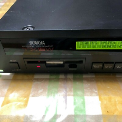 USED YAMAHA TX16W Rackmount Sampler Sound Module with System disk