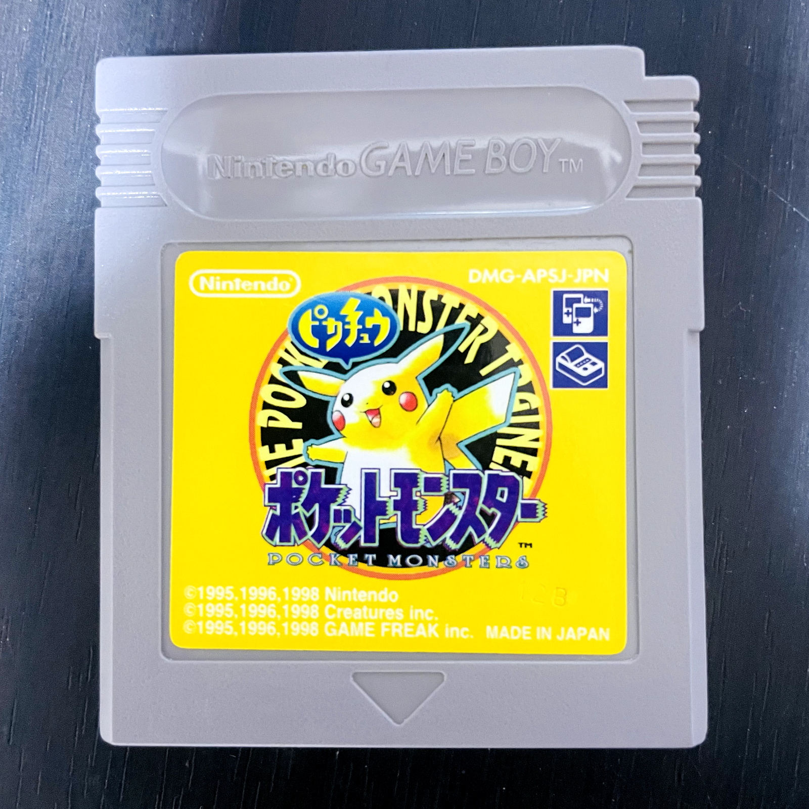 Pocket Monster Pikachu Yellow Pokemon Nintendo Gameboy 1998