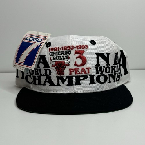 Vintage 93 Chicago Bulls NBA Champions 3 Peat One Size Snap