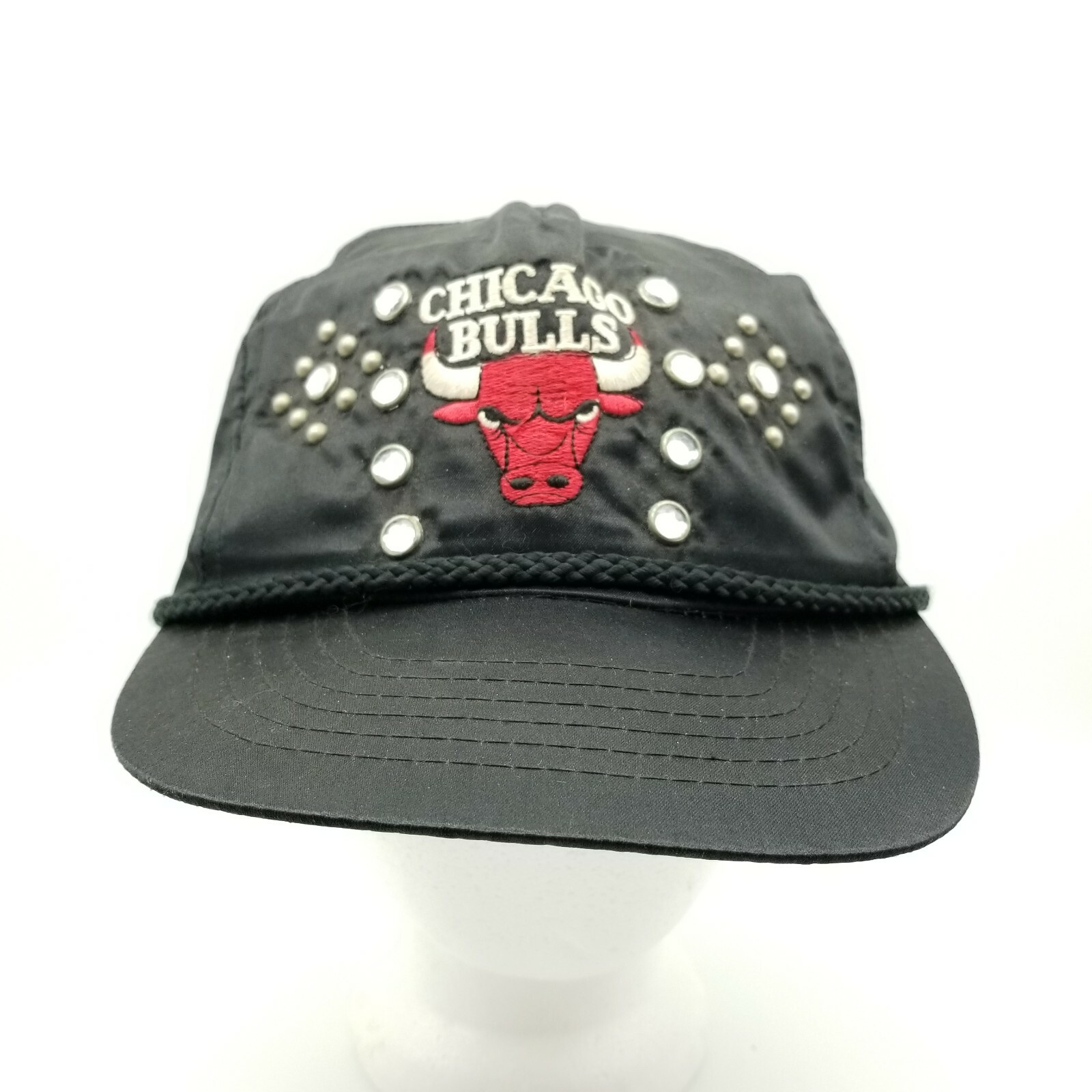 80〜90s vintage\"CHICAGO BULLS\" NEWERA CAP Chicago Bulls Vintage 80s-90s AJD Snapback Hat NBA Black Red