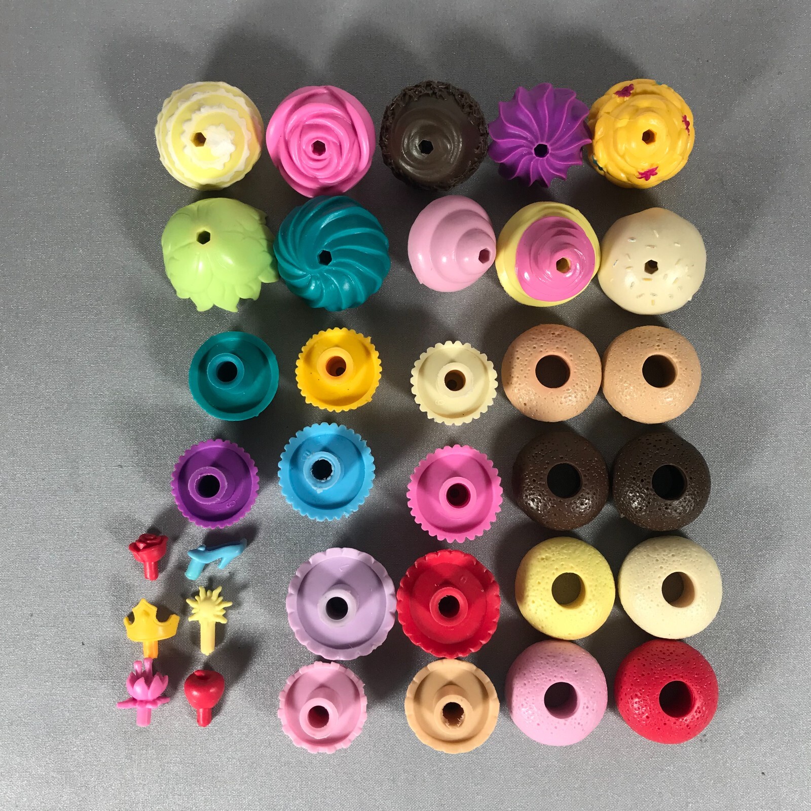 Disney Princess Enchanted Cupcake Game ディズニープリンセス魅惑のカップケーキゲーム♪ハロウィン♪サイズ： Disney Princess Enchanted Cupcake Party Game