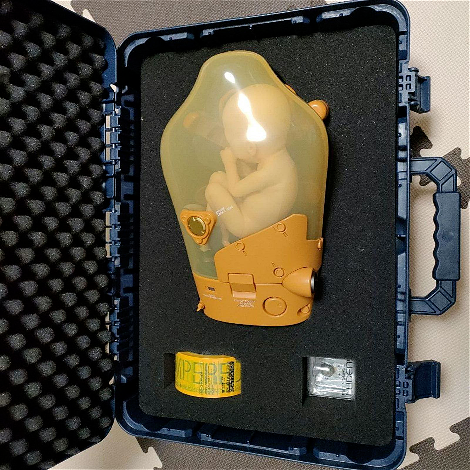 Death Stranding Collector's Edition Baby BB Pod Replica Death Stranding Collector's Edition Baby BB Pod Replica