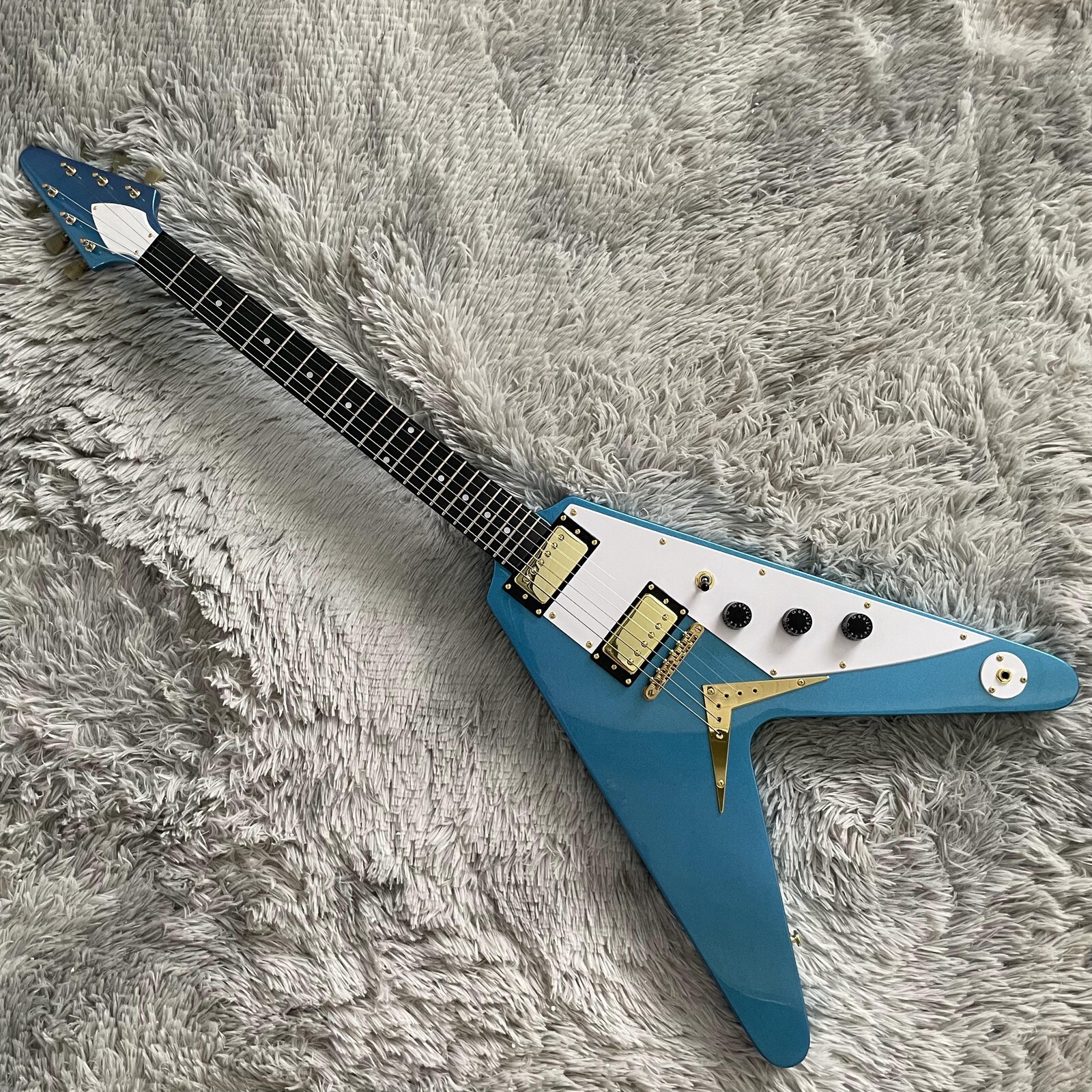Epiphone Flying V バハマブルー epi_eifv_bbsnh3.jpg