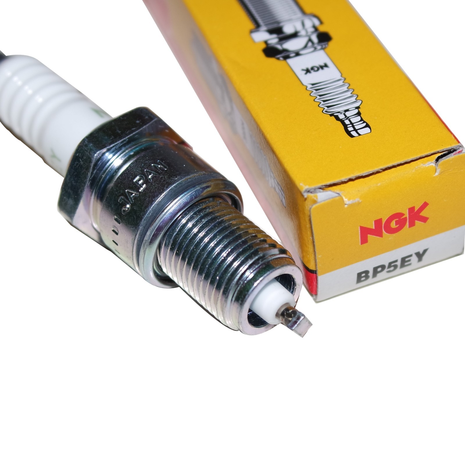 Spark Plug BP5EY For Suzuki SJ410 SJ413 Super Carry Maruti 800 1000 Zen Omni  