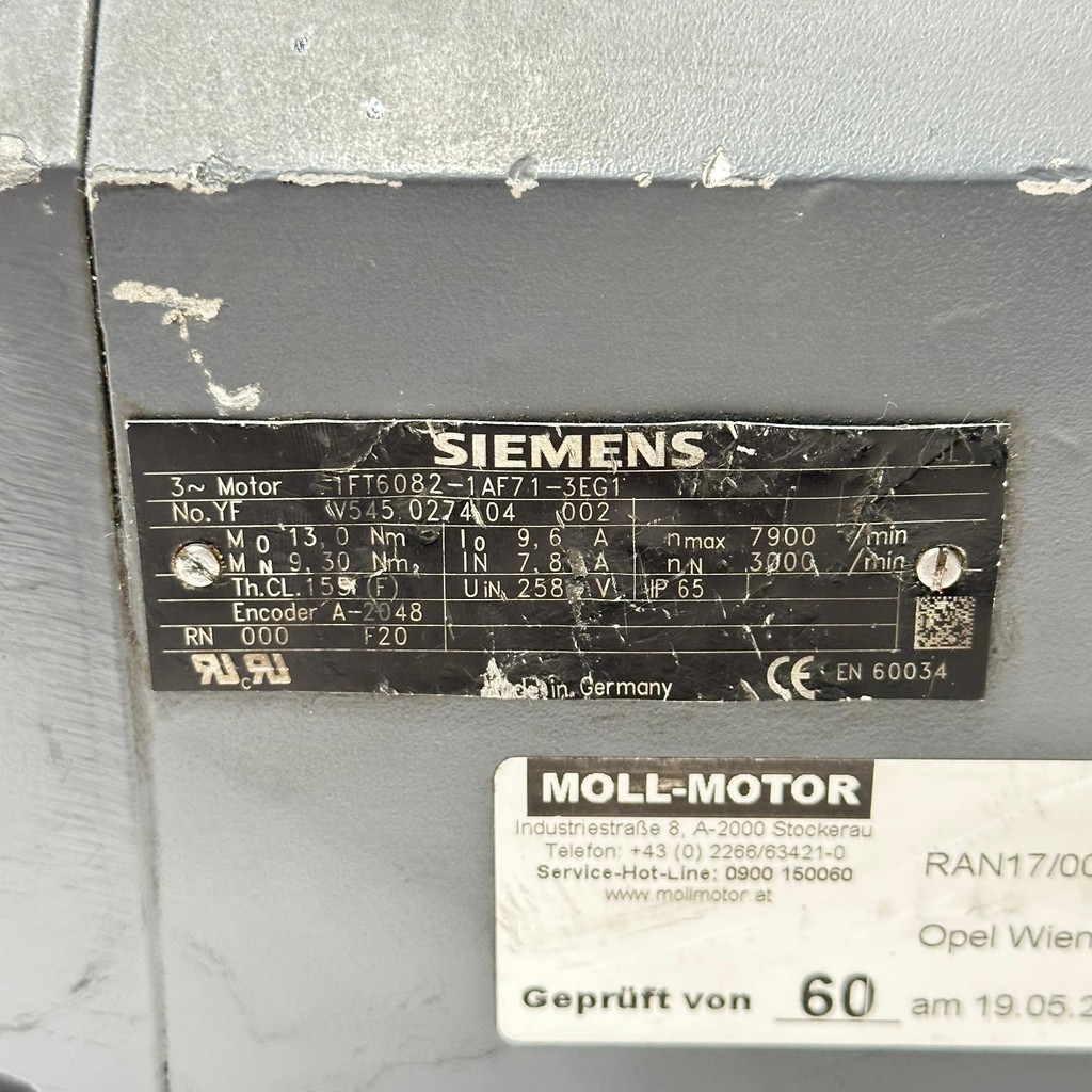 Siemens 1FT6082-1AF71-3EG1 Simotics Servo Motor  — 3
