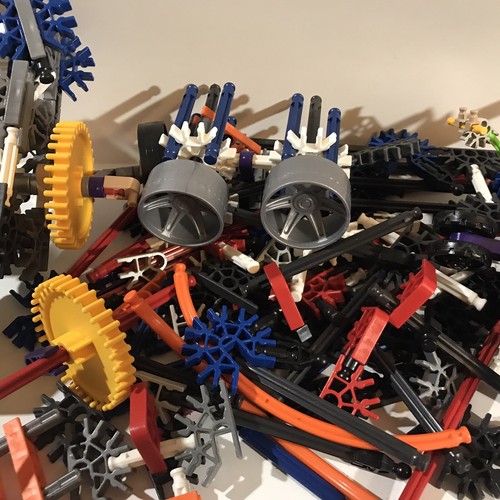 K'NEX Turbo Jet 2-in-1 Building Set 402 Pieces Ages 7+ Incomplete Used Set