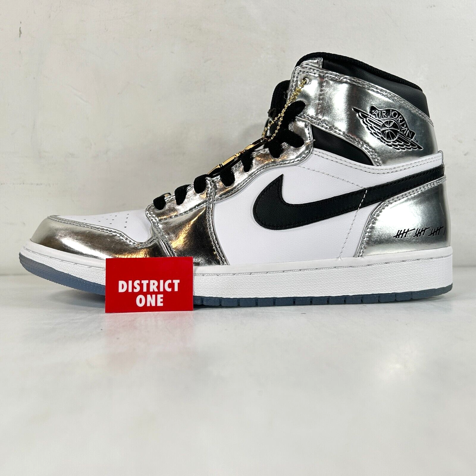 Air Jordan 1 Retro High Think 16 Pass The Torch - Size 10.5