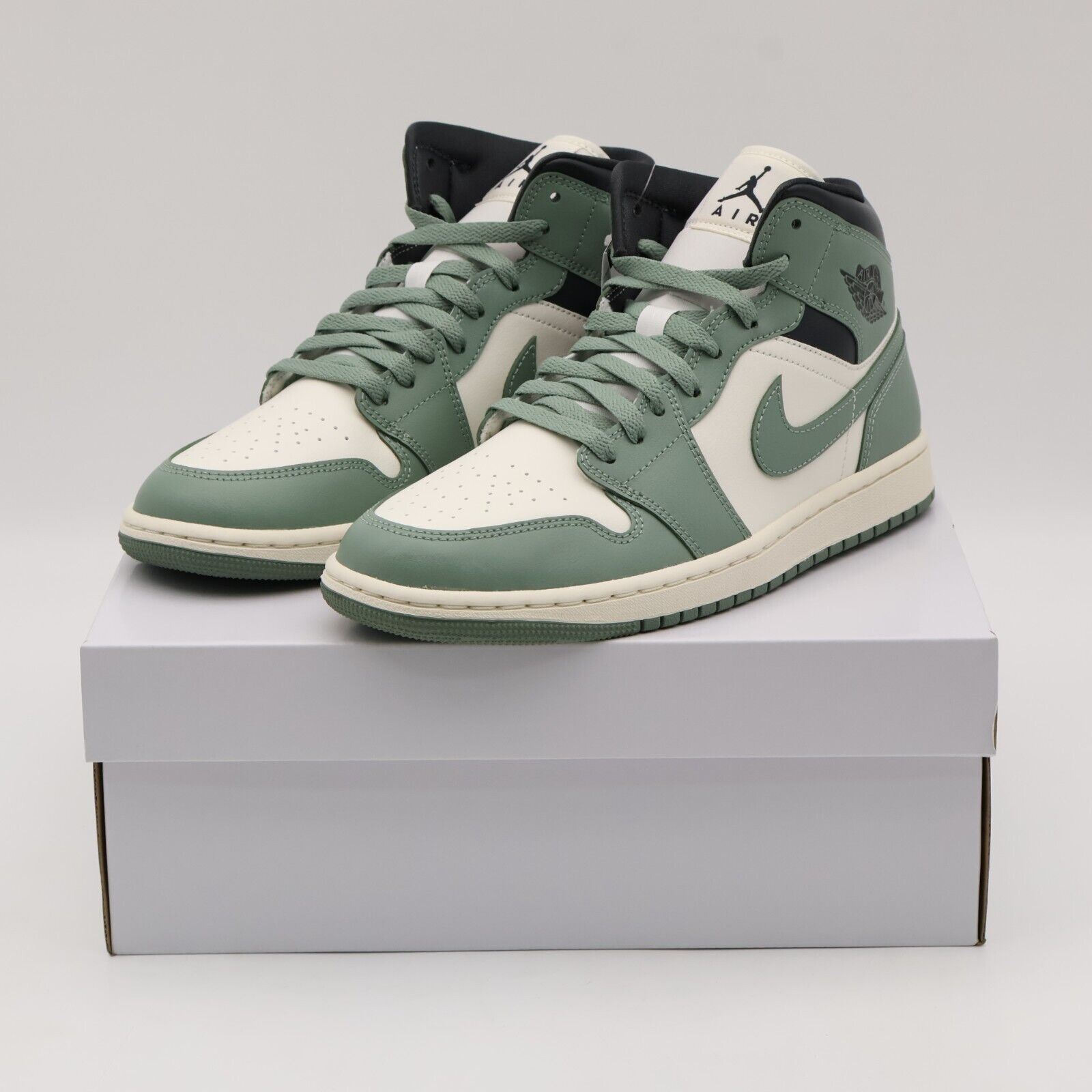 BQ6472-130 Nike Air Jordan 1 Mid Jade Smoke (Women's) | eBay BQ6472-130 Nike Air Jordan 1 Mid Jade Smoke (Women's) | eBay
