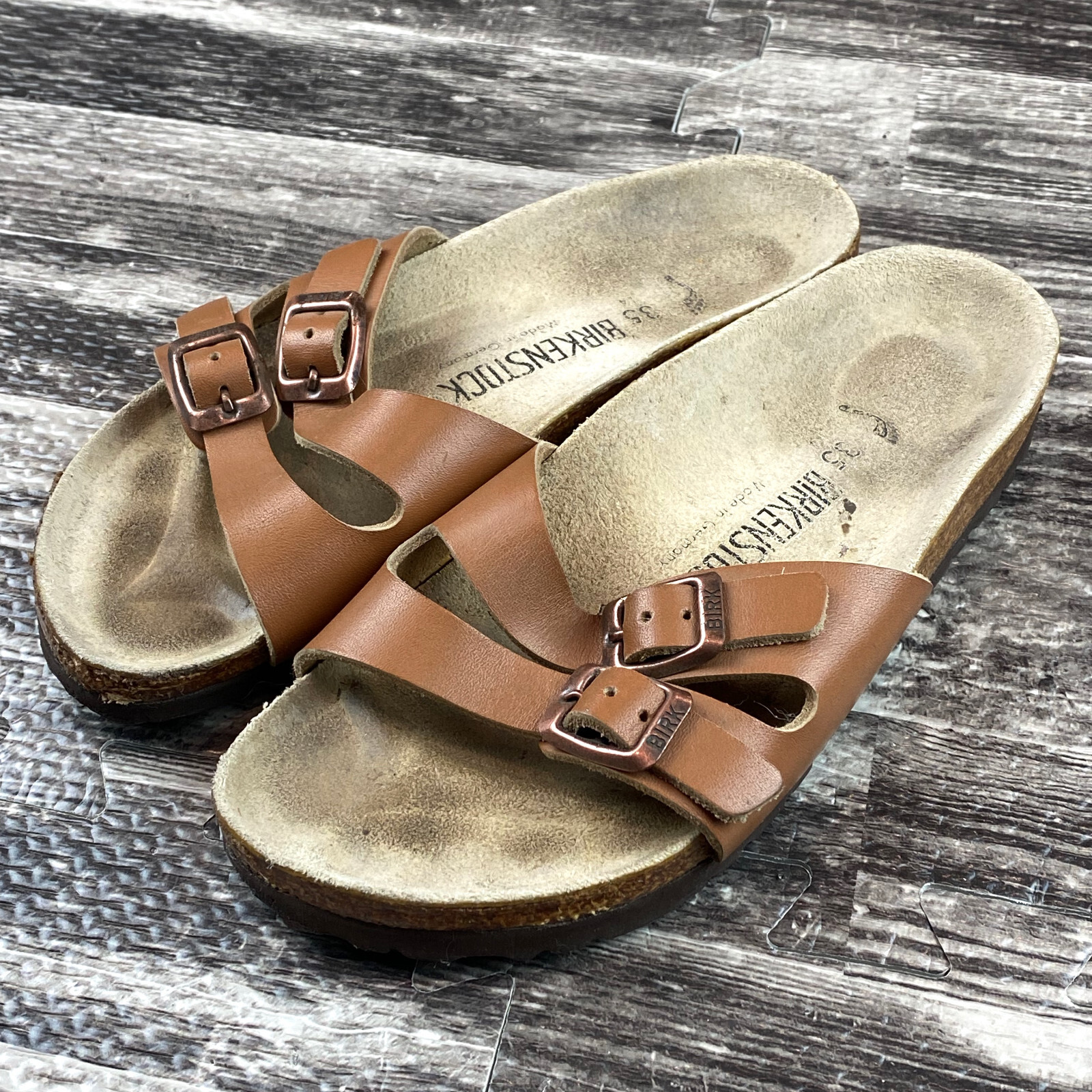 サンダル・ミュール BIRKENSTOCK Woman Flat sandals Brown 1018745 Amazon.com | Birkenstock Women's Sandal, Brown, 5.5 AU