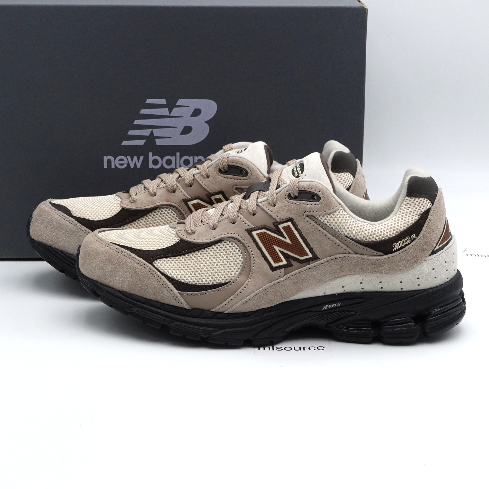 靴 new balance2002r Size 11 Men's New Balance 2002R Suede Sneakers M2002RZR Driftwood