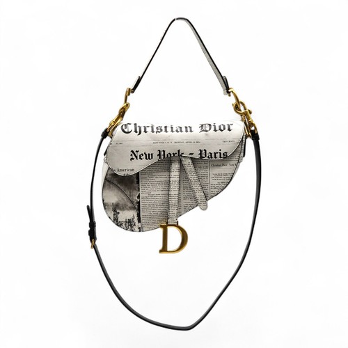 Christian Dior ニュースペーパープリント ボディバッグ Christian Dior Saddle Bag Newspaper Print Limited Edition