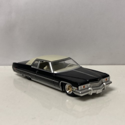 1973 73 Cadillac Coupe Deville Collectible 1/64 Scale