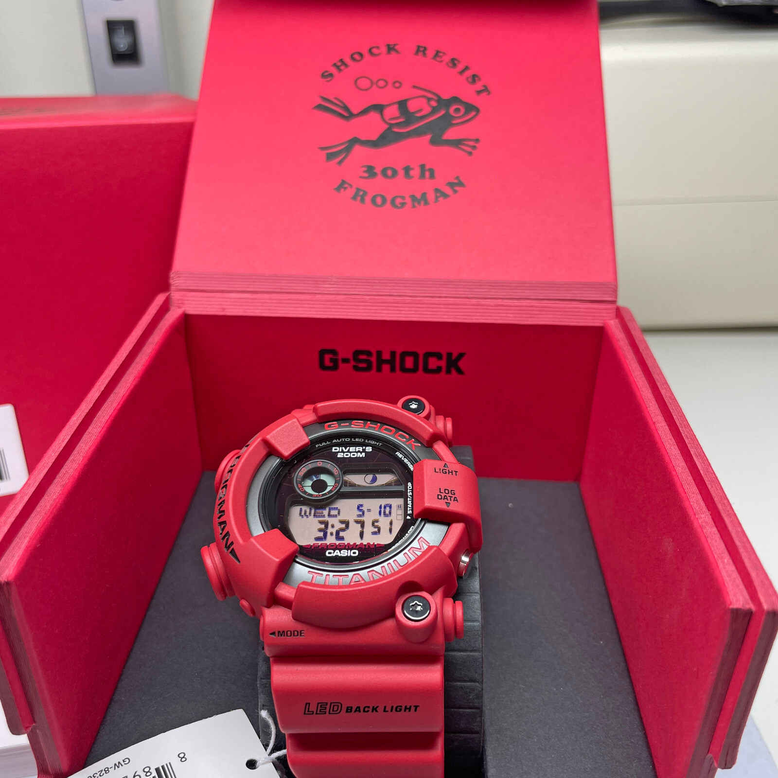 Pre-owned Casio G-shock Frogman Digital Titanium 30 Anniversary 8200 Red Watch Gw8230nt-4