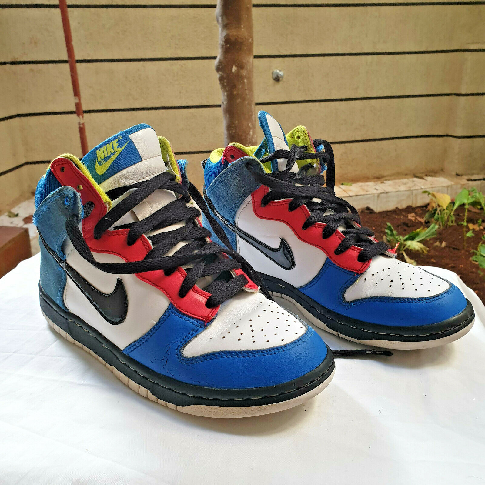 Nike Dunk High GS Size 5.5 Youth Sneakers Multicolor Shoes