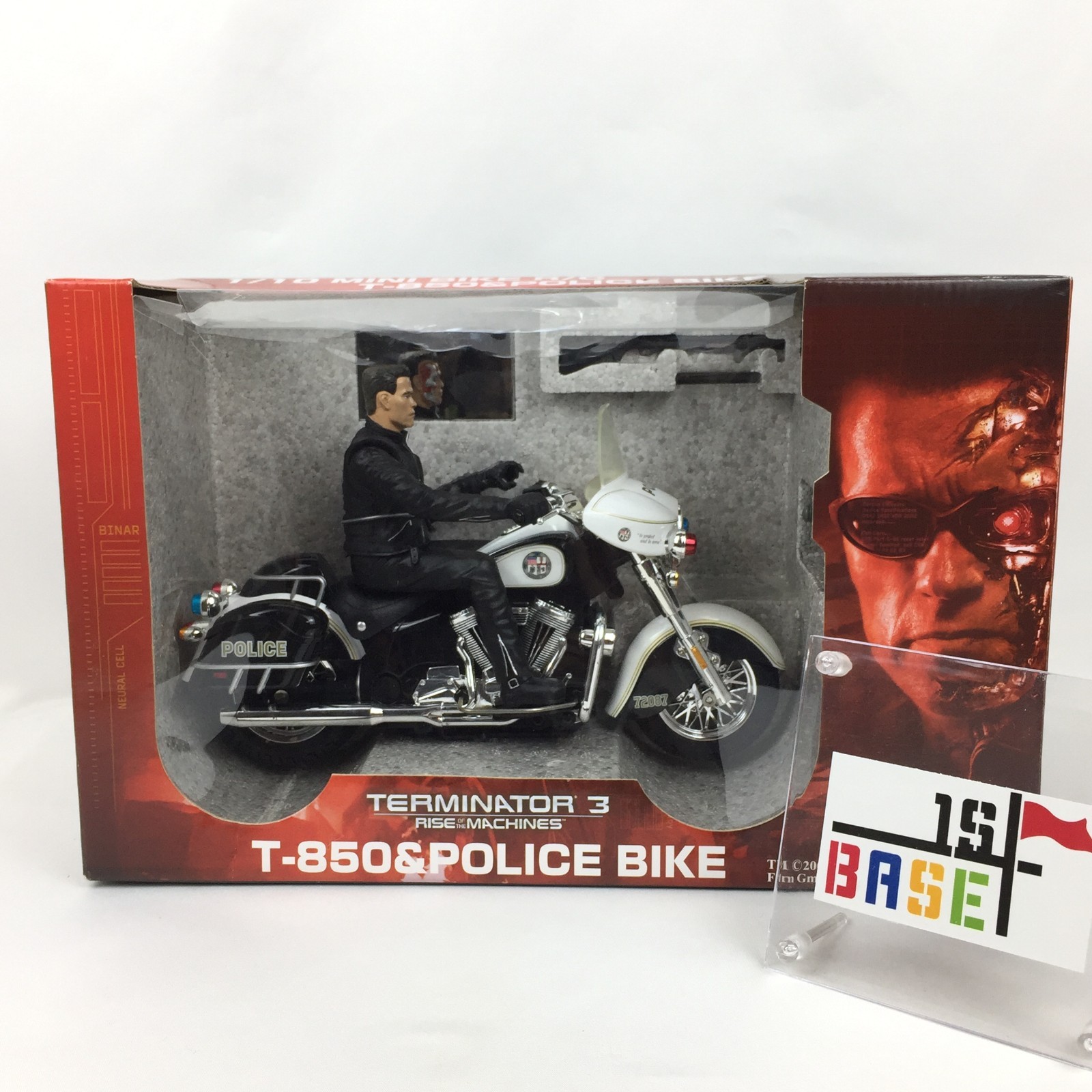 特撮 TERMINATOR 3 T-850 POLICE BIKE 特撮 TERMINATOR 3 T-850 POLICE BIKE Terminator 3 T-850 with