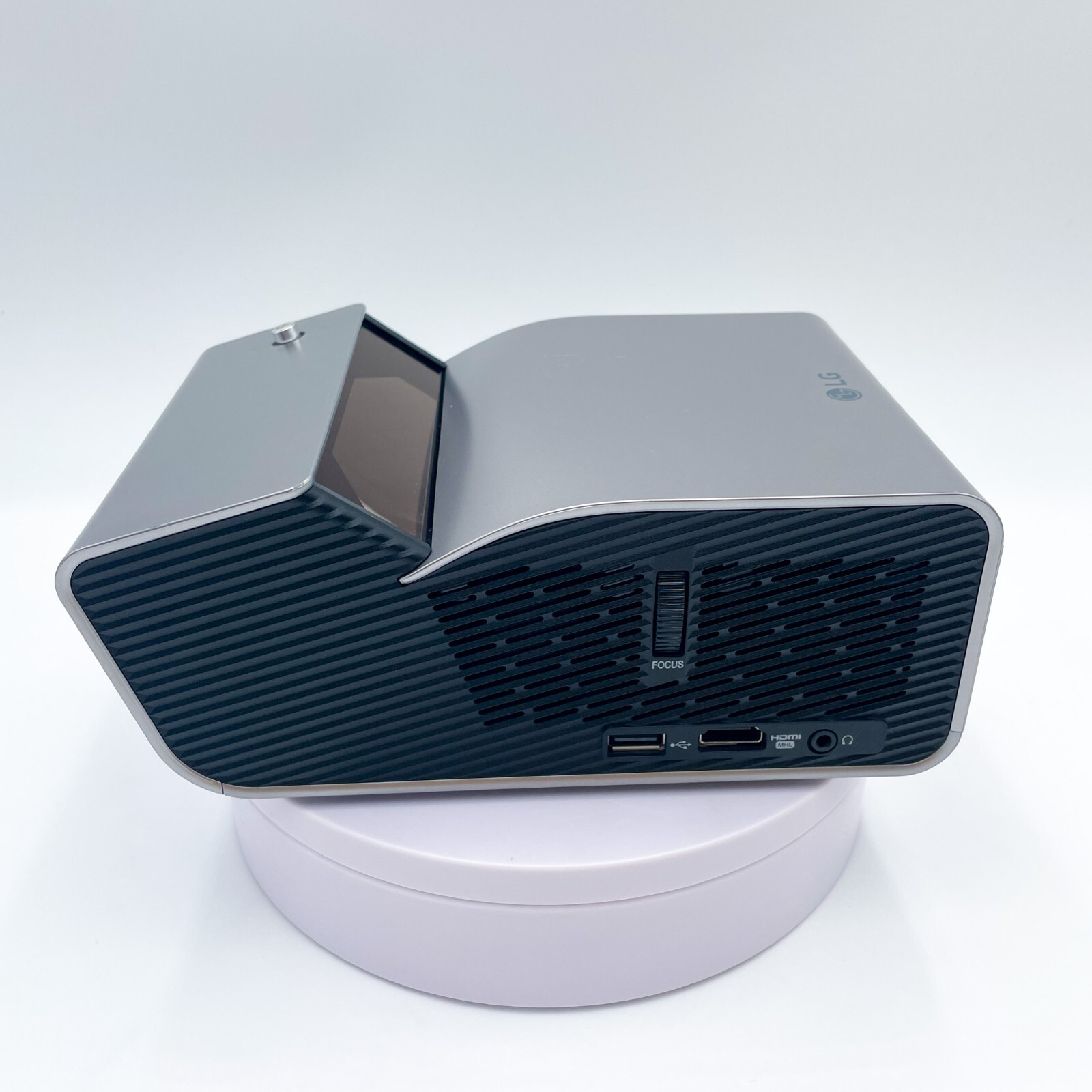 LG Cine Beam DLPプロジェクター PH450UG LG Electronics PH450UG LED MiniBeam UST DLP Projector Good