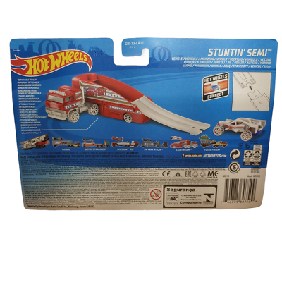 Hot Wheels SuperRigs Stuntin' Semi Stunt Team w/Diecast Car NEW