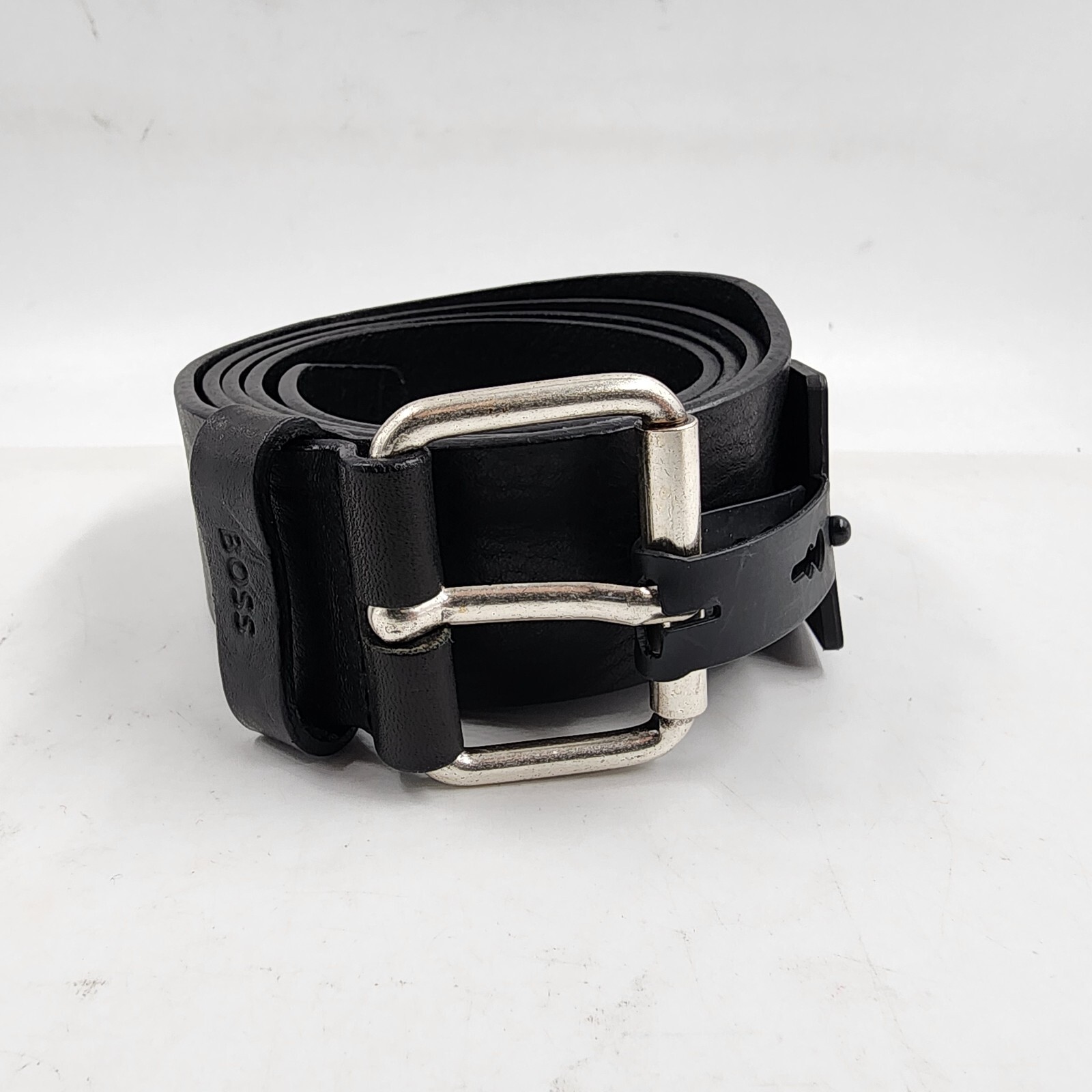 BOSS Serge Leather Belt Men's 42 Black Single-Prong Roller Buckle Logo Detailing - Picture 3 of 15