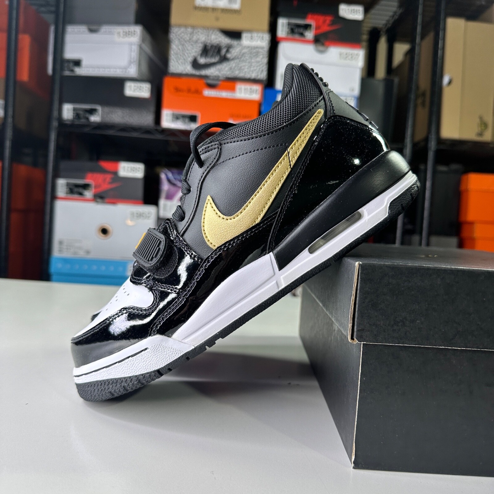 【新品未使用】★NIKE AIR JORDAN LEGACY 312 ★ゴールド PS) Air Jordan Legacy 312 Low 'Black Metallic Gold' CD9055-071