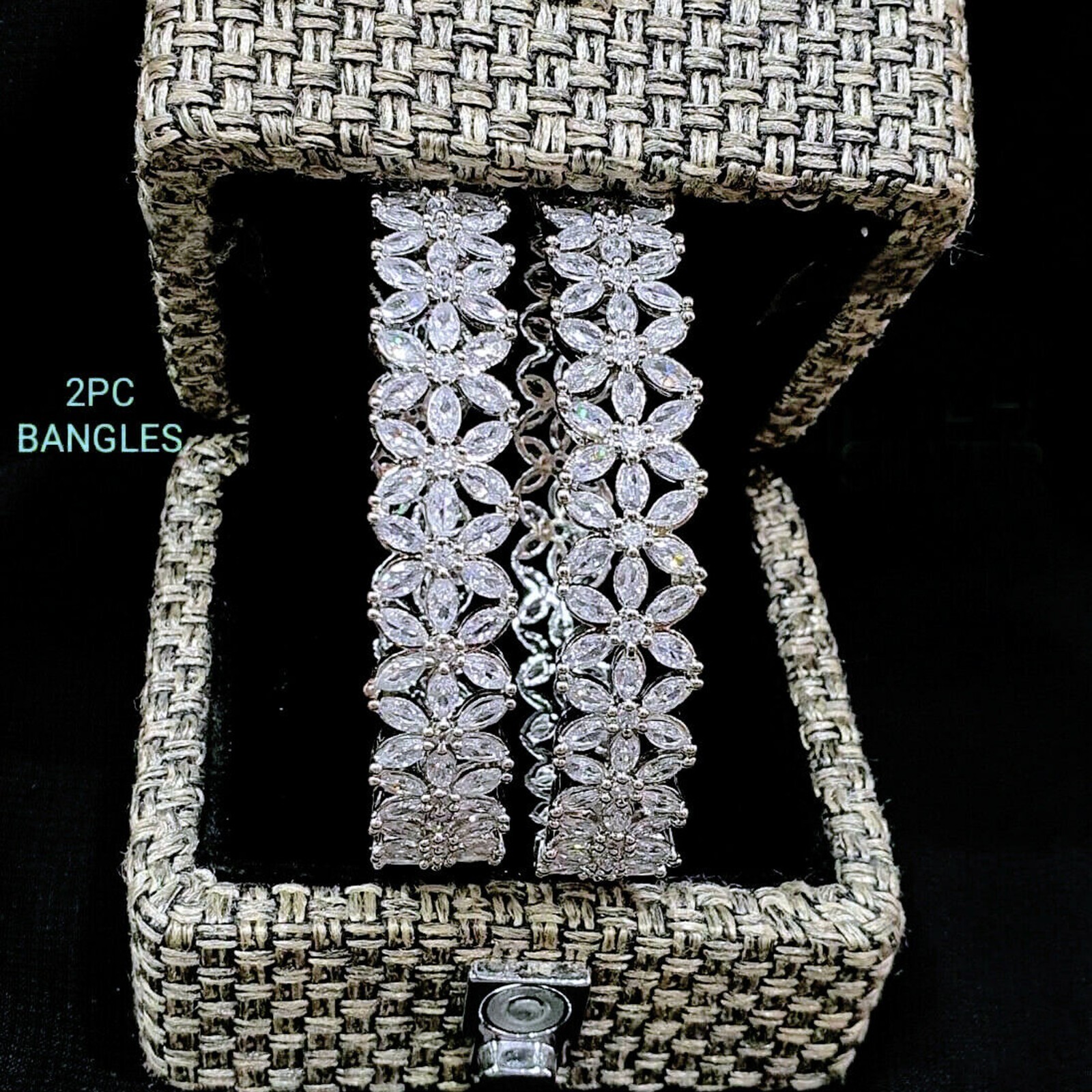 アクセサリー Touareg Silver Bangle indian jewelry アクセサリー Touareg Silver Bangle indian jewelry Voyager