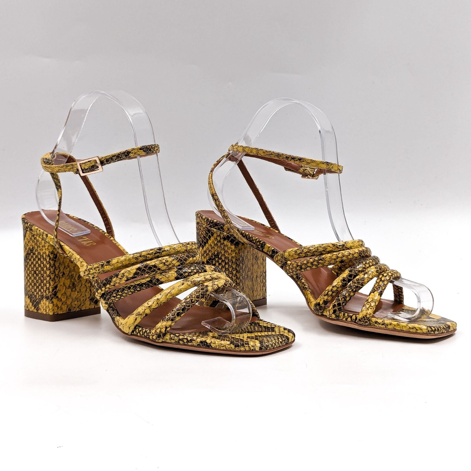 サンダル・ミュール PARIS TEXAS Women Sandals PX1141 XVN01BANANA Yellow Paris Texas Women Carla Yellow Snake Leather Strappy Sandals
