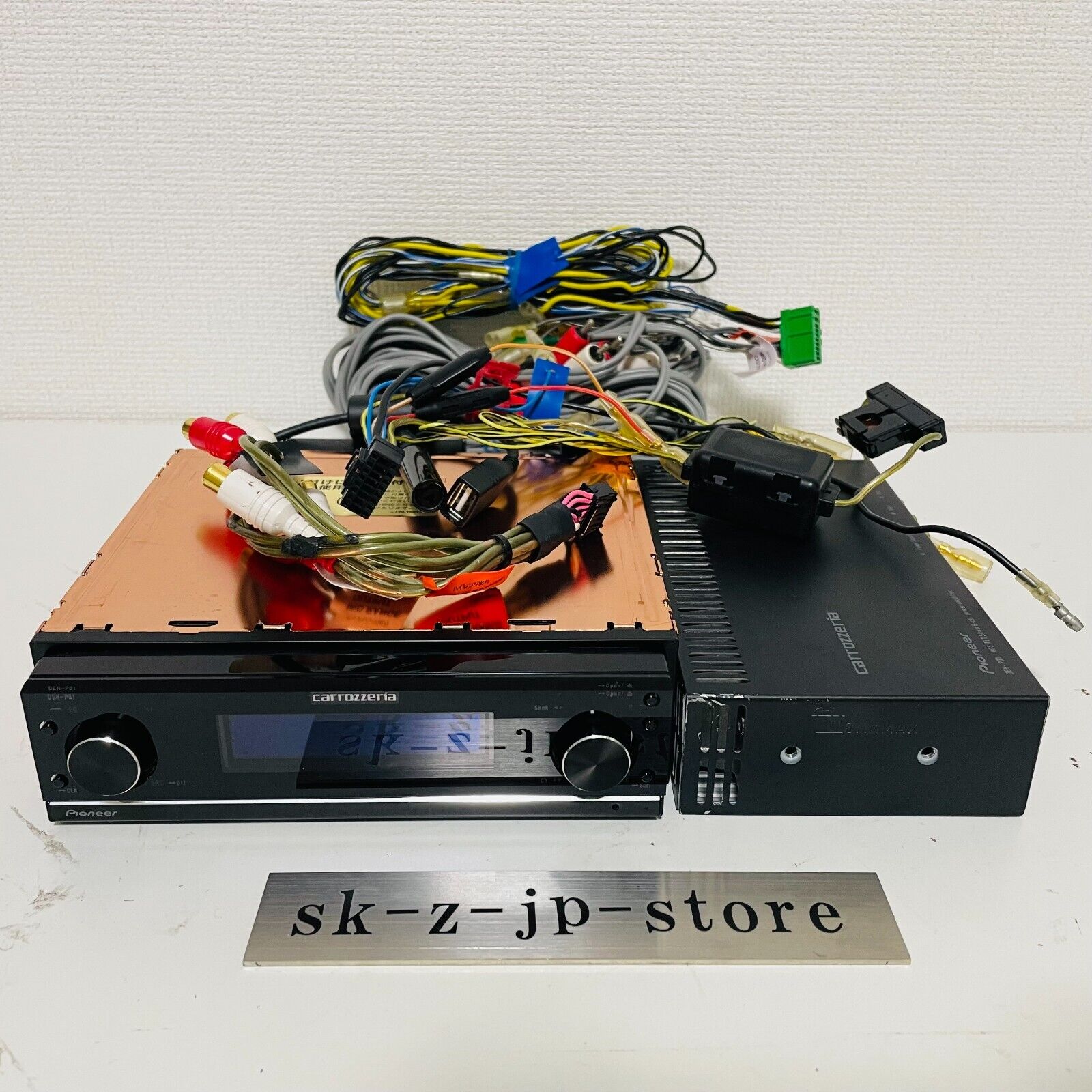 Pioneer Carrozzeria DEH-P01 Car Audio Tuner 1DIN Main Unit Pioneer Carrozzeria DEH-P01 Car Audio Tuner 1DIN Main Unit